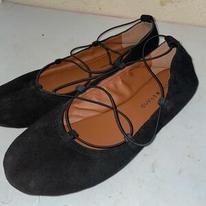 Lucky Brand Aviee Womens Strappy Suede in excellent condition size 11